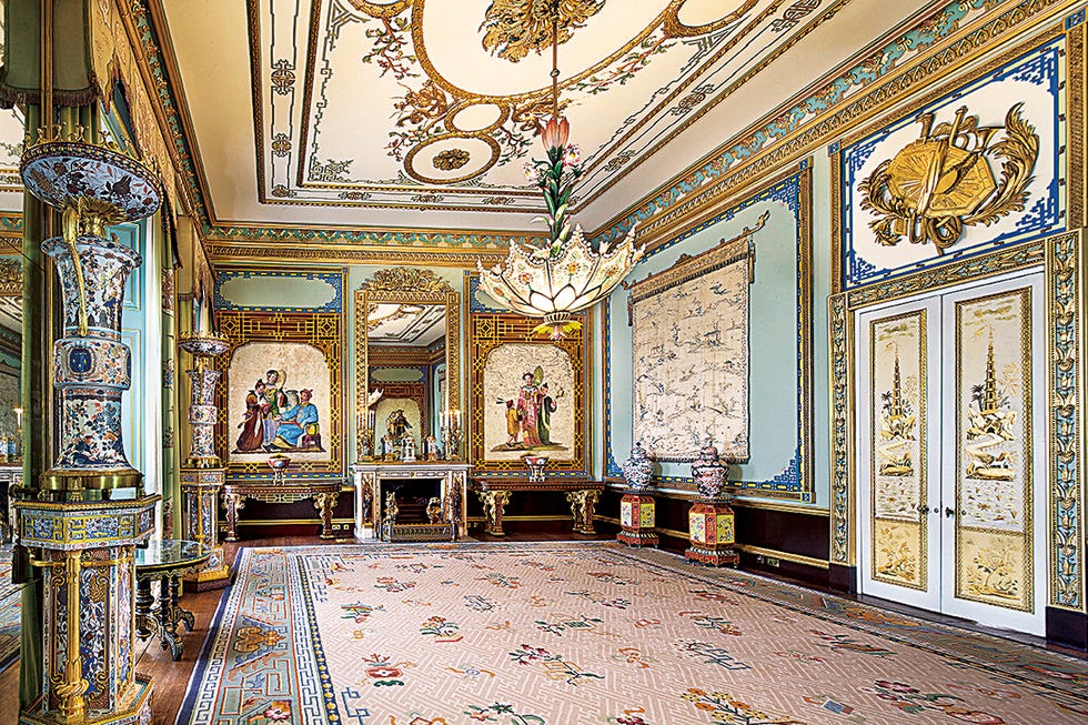 バッキンガム宮殿のツアー 衛兵交代式の見学ありロンドン Booking.com