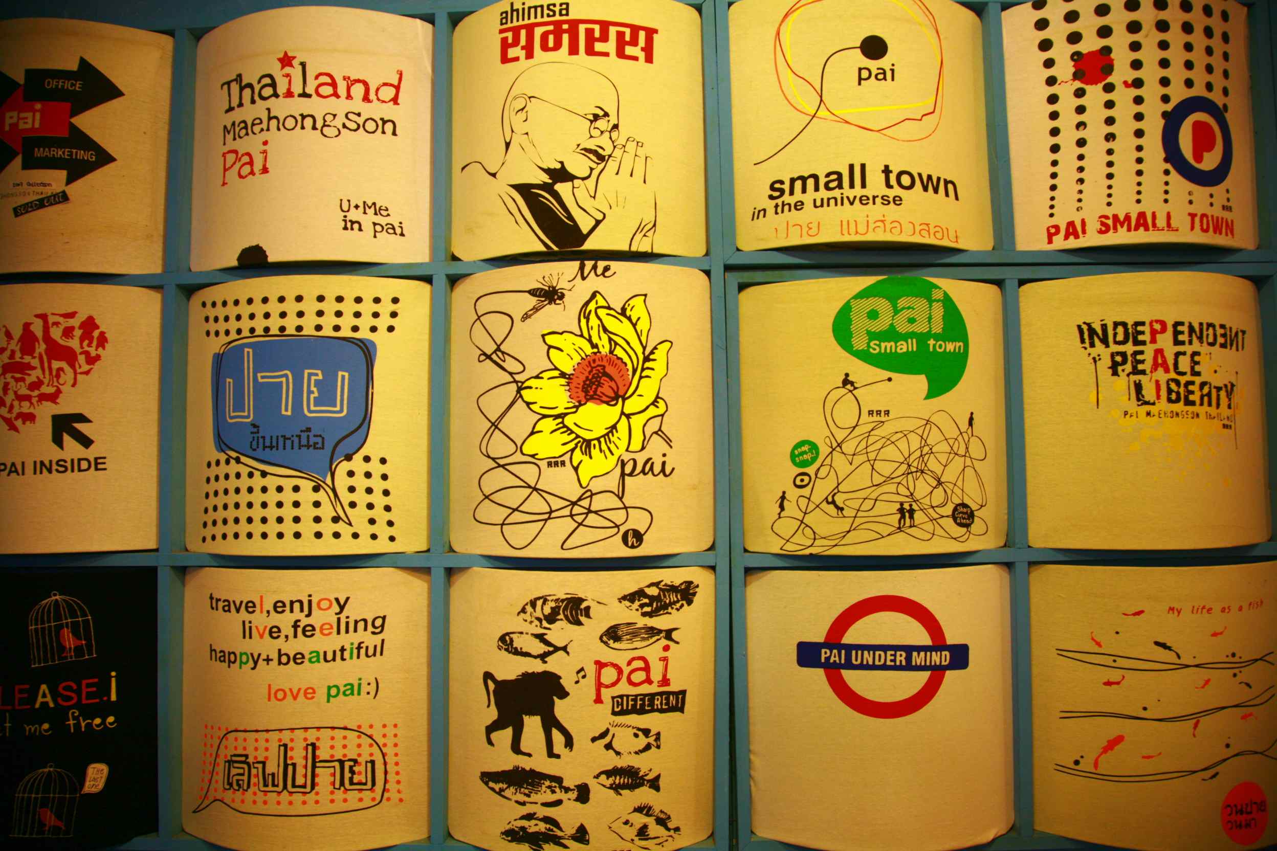 チェンライのナイトマーケットでお土産探しTRIPPING