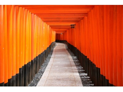 伏見稲荷大社・千本鳥居の写真スポットと写真撮影のための準備やコツ