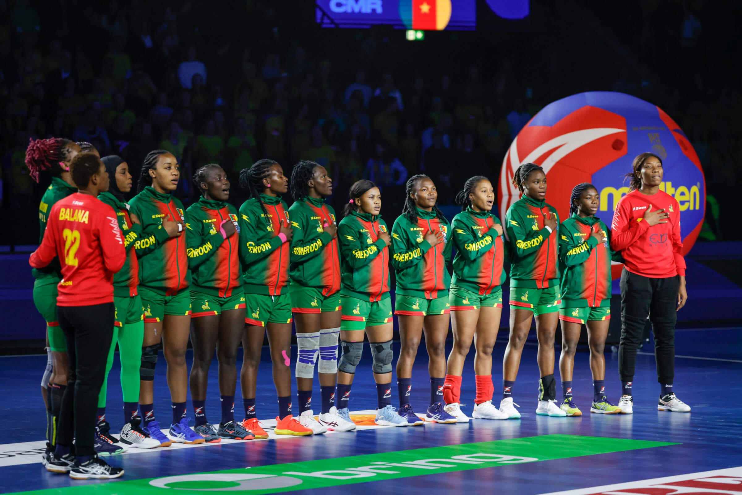 激レアさんを連れてきた。：日韓サッカーW杯20年目の真実 カメルーン代表を招致した中津江村で起きた“ドタバタ劇”の舞台裏明かす -MANTANWEB