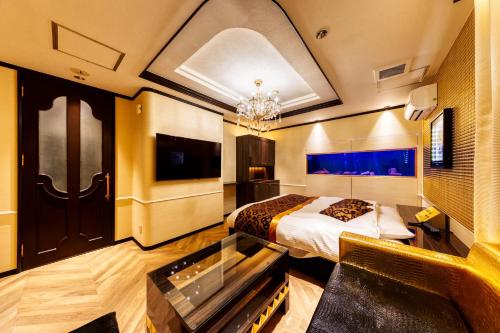 泉大津チャペルスイート 大人専用堺 2020年 最新料金 6809円～│部屋写真