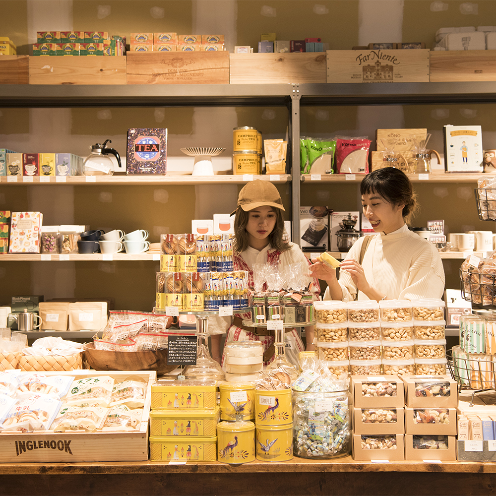 🌸TOKYO FLOWER BOUQUET×日比谷花壇のお土産が登場🌸 花と共に贈る新しい東京土産！ 今回は「日比谷花壇」様とタッグを組み、できた商品を３品ご紹介します🌼photo