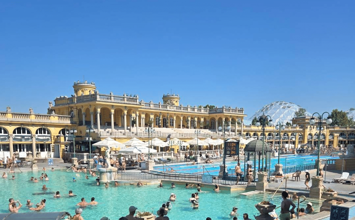 2025年セーチェニ温泉人気の入場チケット体験ゲットユアガイドGetYourGuide