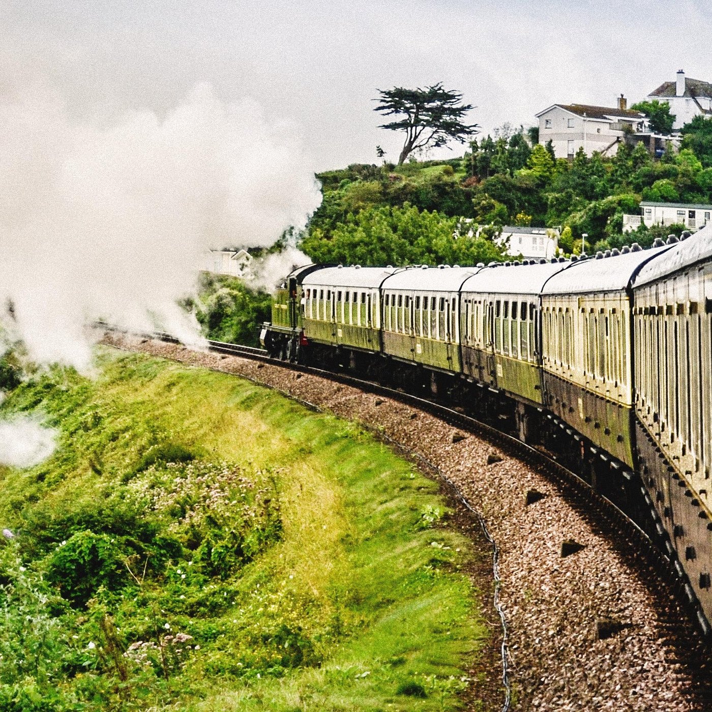 デボン観光ガイド～定番人気スポットを参考に自分にピッタリの観光プランを立てよう！エクスペディア