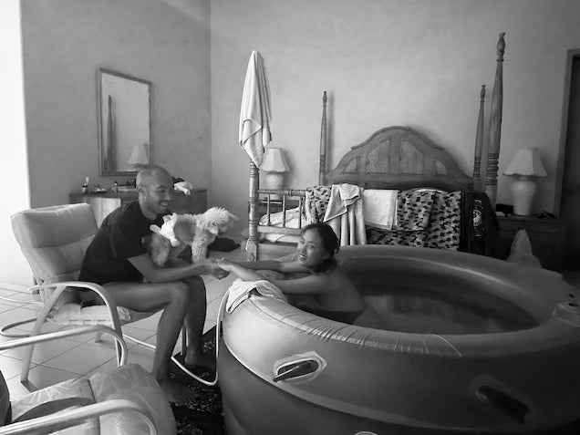 71 水中分娩用のプール Stock