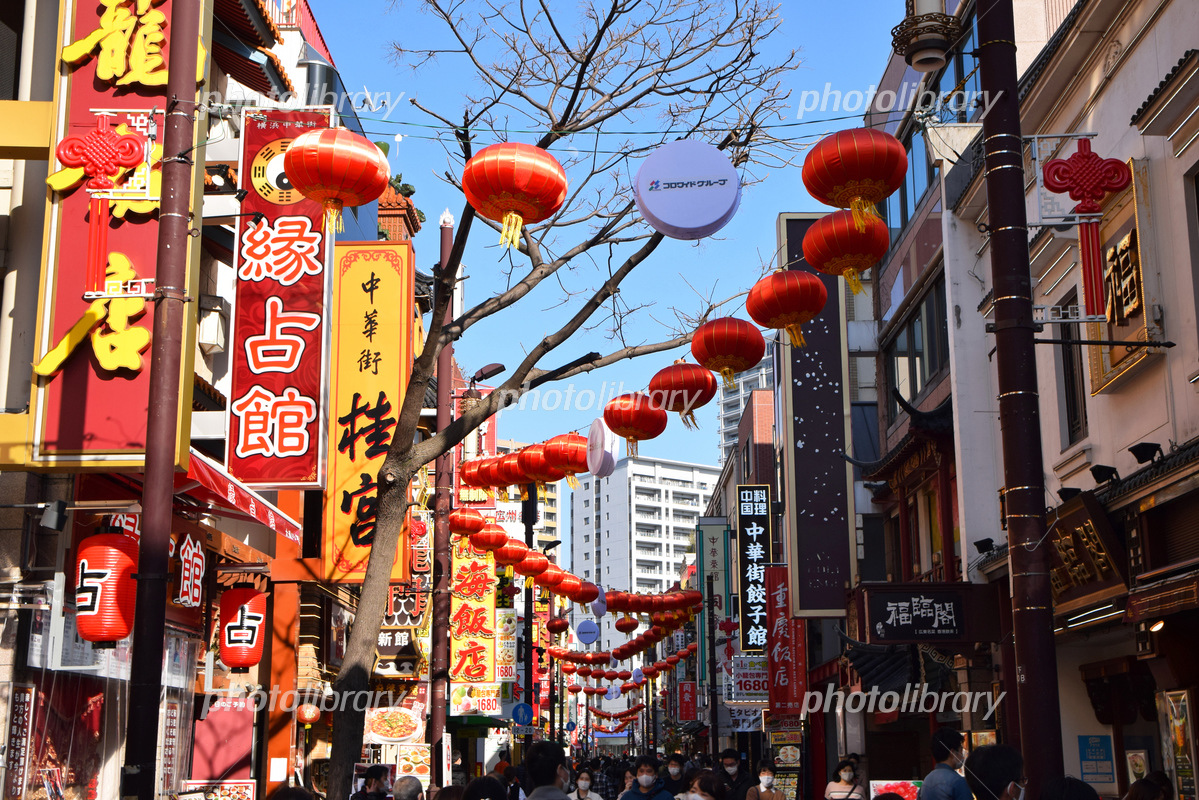 夜の横浜中華街のにぎわいの無料の写真素材 - ID.2385フリー素材