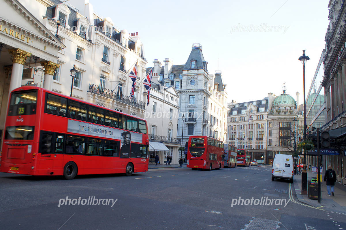 イギリス・ロンドン アンティークな街並みオシャレすぎる。行きたい。 他の投稿もどうぞ