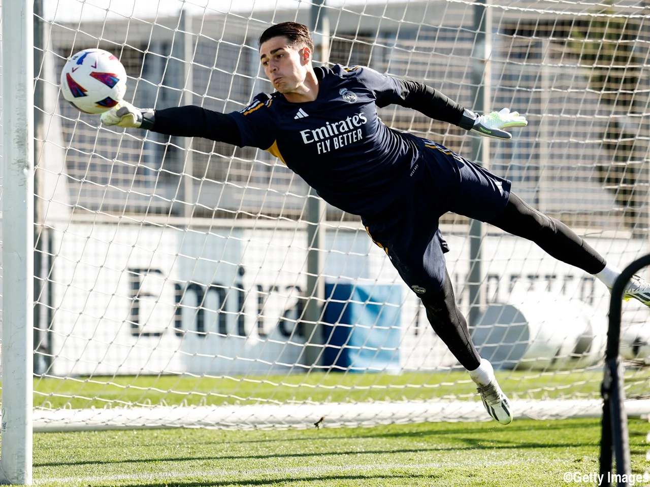 ケパ・アリサバラガサッカーキング