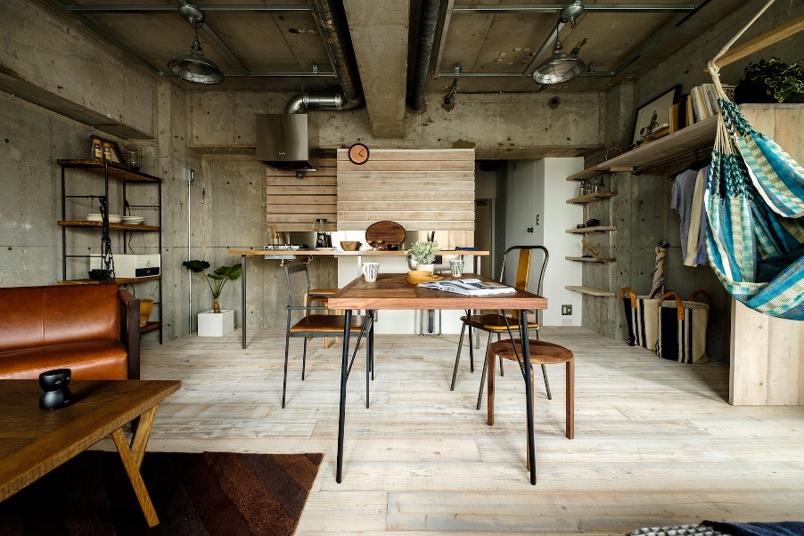 145 サーファー 部屋 Stock