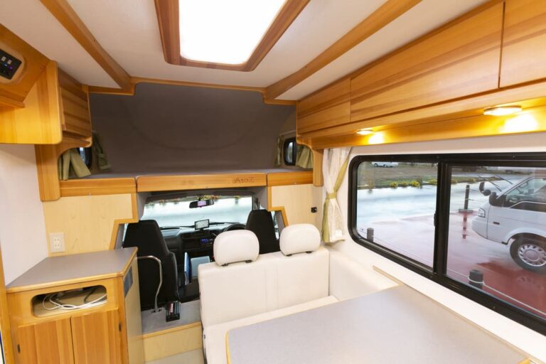 2020年最新モデルのキャンピングカー「マルス」の紹介！ - YouTube