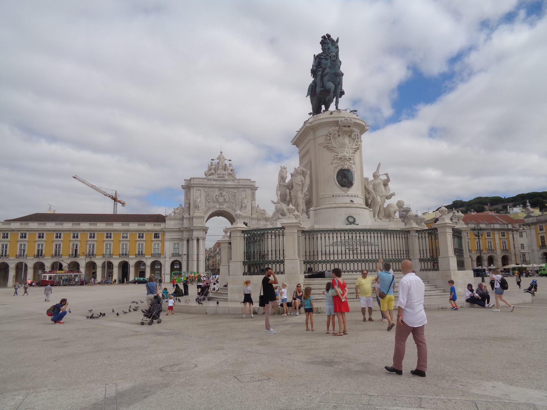 コメルシオ広場のおすすめ観光スポット2025年 10月更新Trip Moments