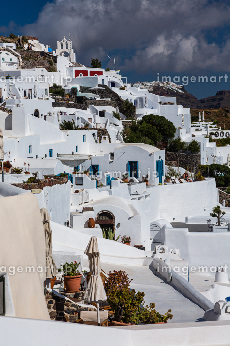 青と白の世界。ギリシャ”サントリーニ島”一度は行ってみたい夢の島。キナリノ