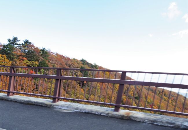 紅葉の磐梯吾妻スカイライン ドライブ＆フォトスポットガイド クルマ旅のプロが解説