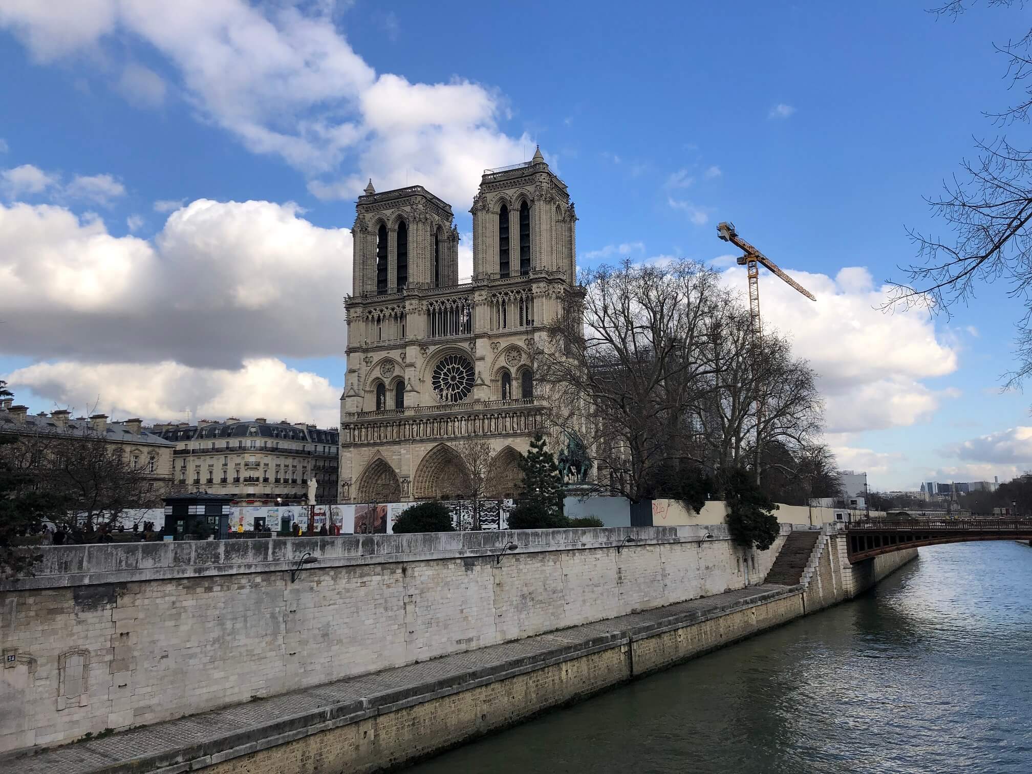 ハノイ・ノイバイ空港「JALビジネスチェックイン」は何分かかる