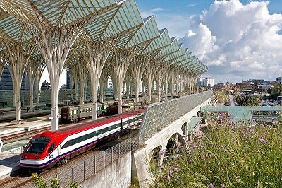 カラトラバ <駅＆バスターミナル> :