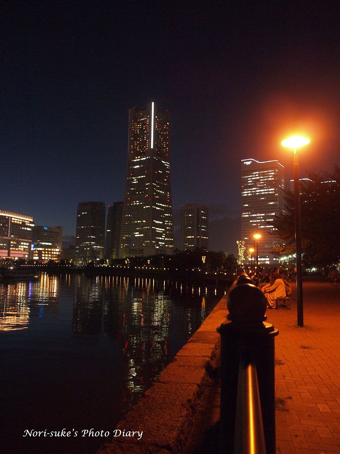 雨の横浜みなとみらい～２: 写遊人の道