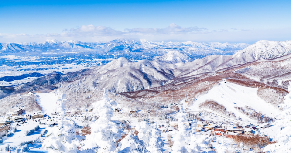 私をスノボに連れてって 「国内最大級のスノーリゾート・志賀高原の全スキー場を1日で巡る！」生粋のローカルスキーヤーが案内する絶景満喫！極上ルーティーンGo! NAGANO 長野県公式観光サイト