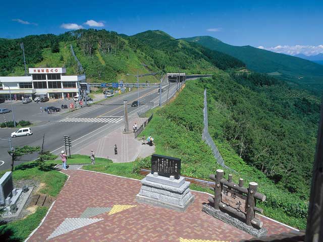 紅葉で有名な「三国峠」 北海道上士幌町