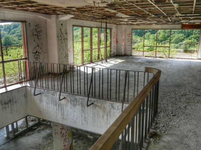 シリーズ・心霊スポット 横向ロッジゾゾゾ