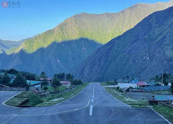 世界一危険な空港」に行ってきた 激短滑走路の先には崖！ 驚きの離着陸事情2022年10月8日- エキサイトニュース
