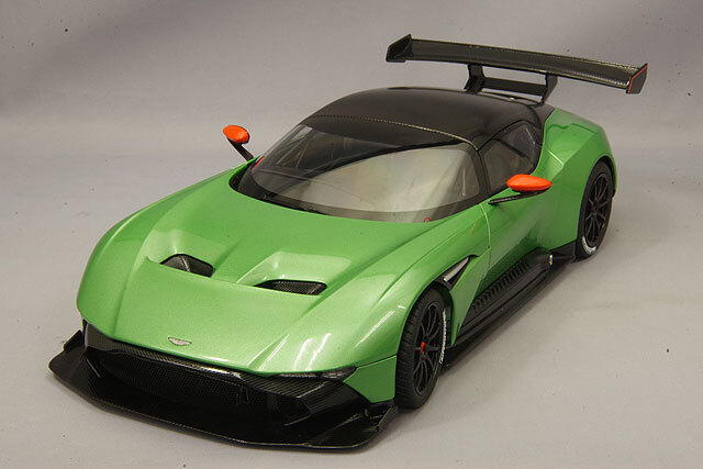 アストンマーティン V8 Vantage Coupe