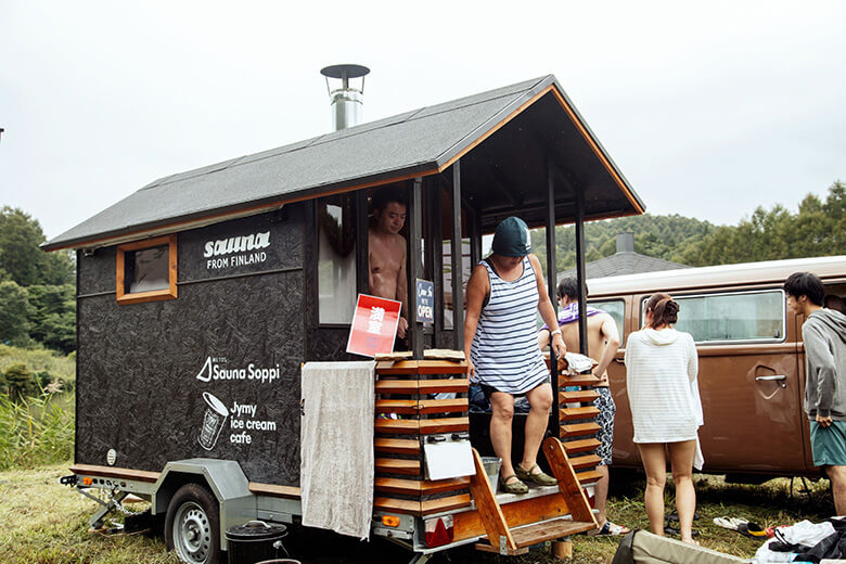 サウナはコンテナでつくれる！？海外の面白い事例をご紹介！！コンテナハウス・トレーラーハウスなら クレイドルキャビン