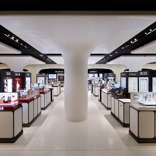 銀座ショッピングモールThe Ginza Walker東京銀座の伝統とモダニティが交差する地