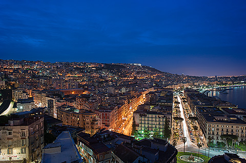 汐留シオサイトイタリア街夜景 写真素材1044979- フォトライブラリ