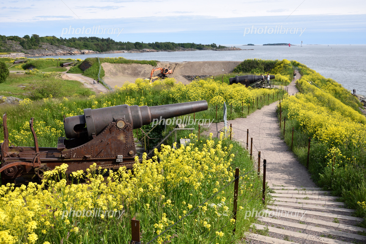 世界遺産スオメンリンナ島の要塞観光～フェリーで鳥に襲われる⁈：「通り抜け禁止」は英語で何という？ - 旅行記～ヨーロッパの真ん中から