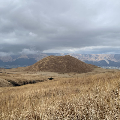 草千里よりも好きな米塚 可愛いよね！名古屋発グルメ旅行日記