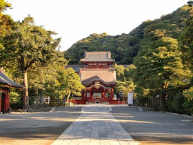 源頼朝ゆかりの「伊豆山神社」で恋愛祈願！見どころを解説します – skyticket 観光ガイド