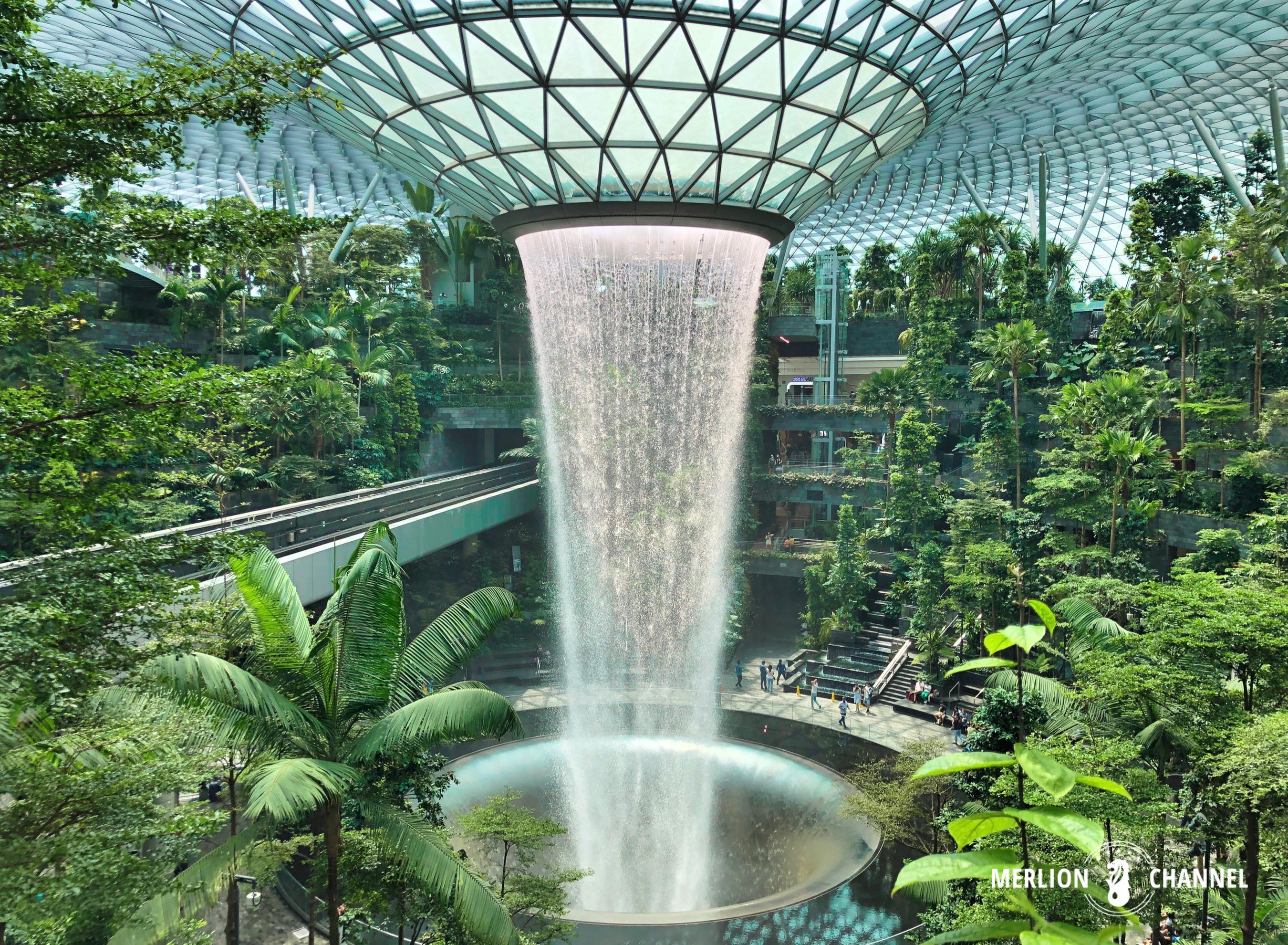 シンガポールチャンギ空港「Jewel ジュエル 」のアトラクション 割引チケット20代の個人旅行