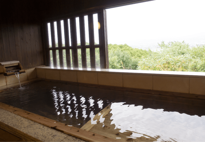 お風呂 - 福岡県久留米市の日帰り温泉「天然温泉 みのう山荘」