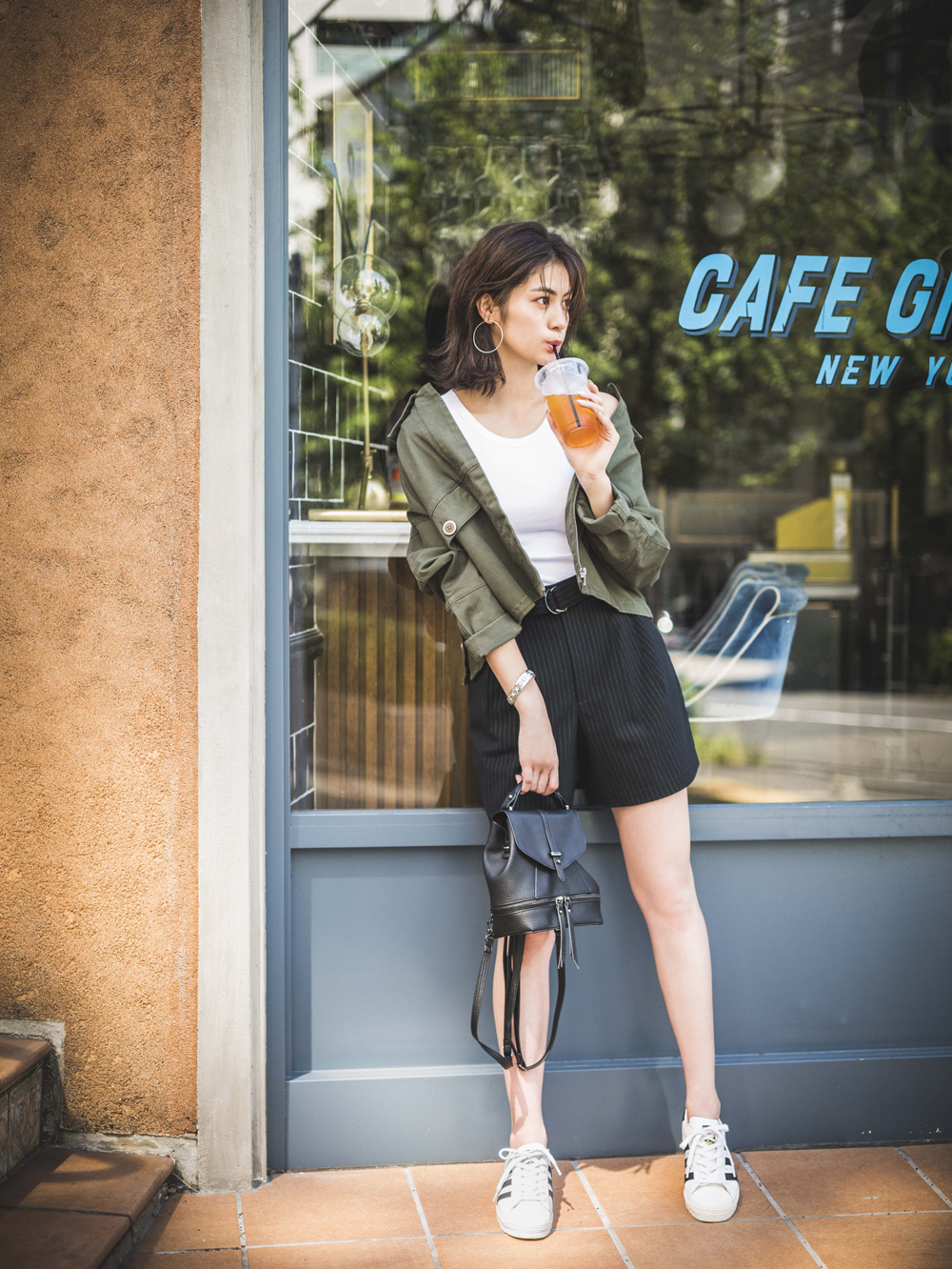 真冬のきれいめコーデにも好相性♡「通勤リュック」5選Oggi.jp