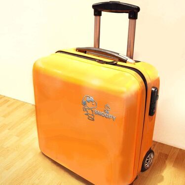 100均 スーツケースにはるステッカー 作り方TikTok