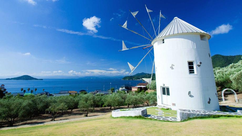 エンジェルロード、迷路のまち、オリーブ公園をゆく ～ 小豆島を巡る旅