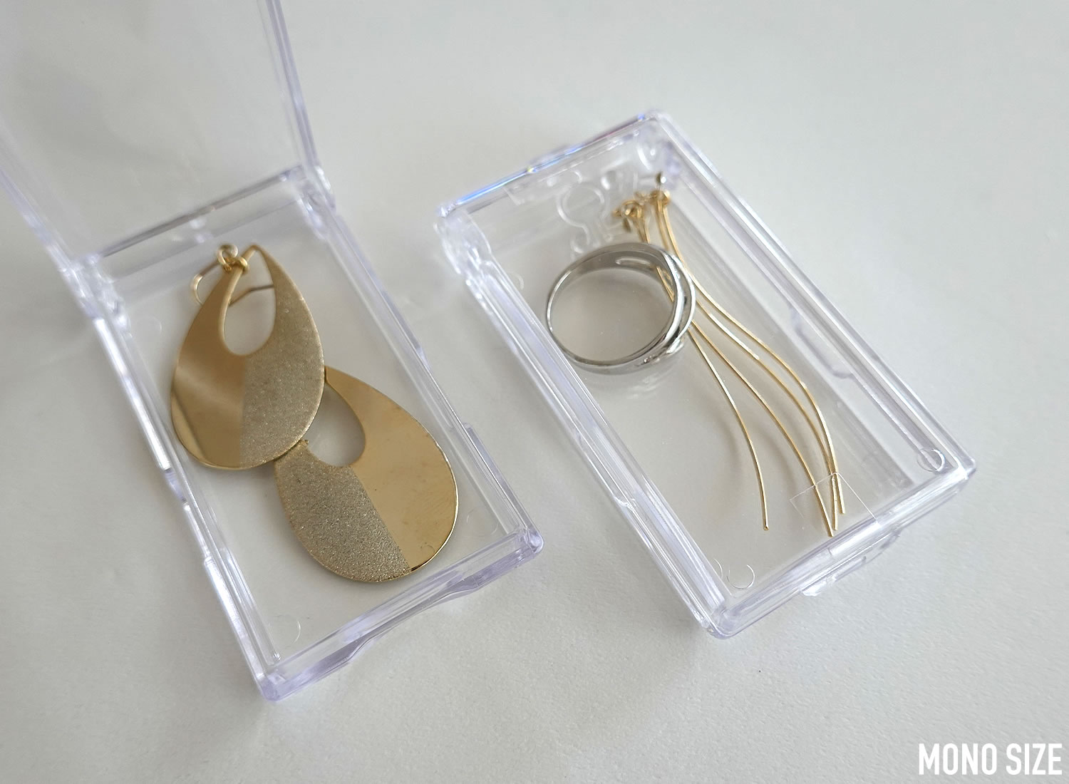 セリア パッキングが楽になるトラベルメッシュケース・メッシュポーチ夢へのミチも一歩から