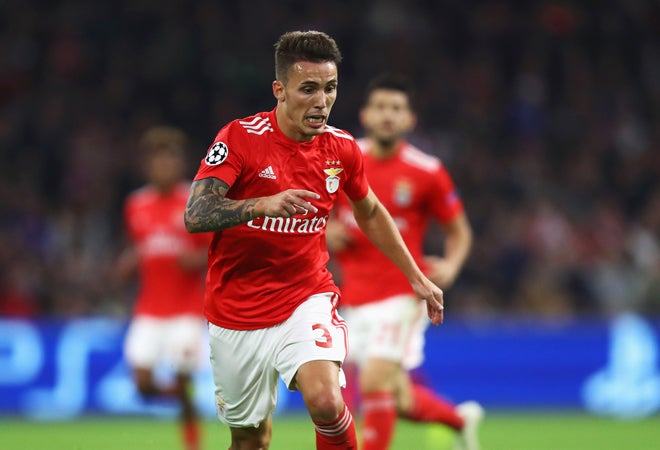 バルセロナの元ラ・マシアスターへの驚異的な4000万ユーロのオファーが移籍市場を揺るがす - M