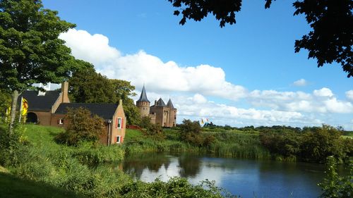 絵本の世界に迷い込んだようなイギリスのかわいい田舎町と息をのむ絶景キナリノ