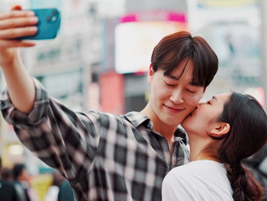 それ、偶然じゃない！エスカレーターでわかる男性の「本命サイン」 - Peachy ピーチィ-