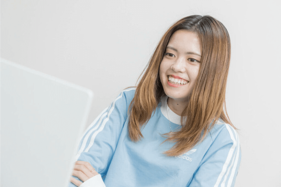 このポーズ海外ではどう思われる？②ピースサイン もう恥をかかない！英語