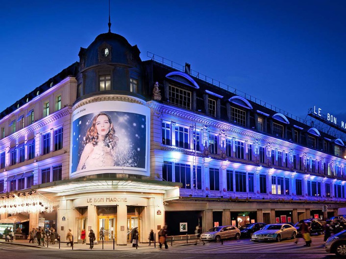 新しくなって見やすくなったボンマルシェの靴売り場でショッピングハネムーンS