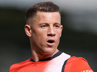 ロス・バークリーがハッターズに加入!!Hatters Japan