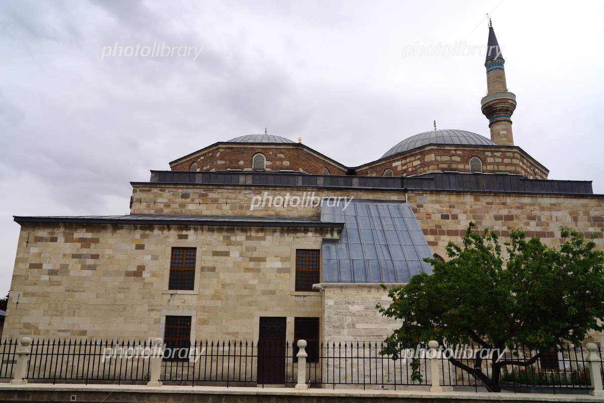 旋舞セマーと偉大なイスラム神秘家の霊廟！メヴラーナ博物館 - トルコのとりこトルコ専門WEBサイト