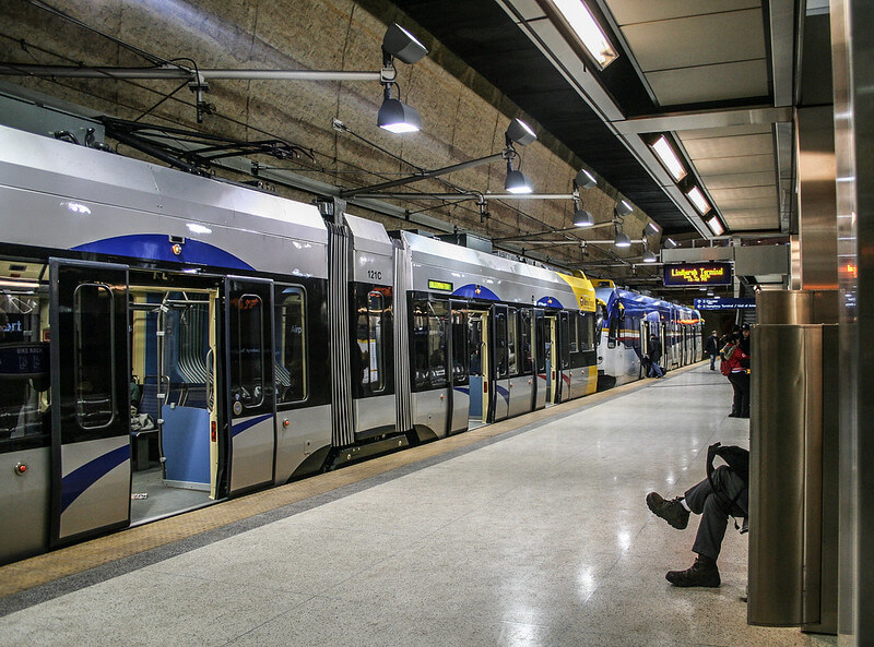 オーランド旅行 デルタ航空の機内食〜ミネアポリス空港で乗継ぎ - ACCIO