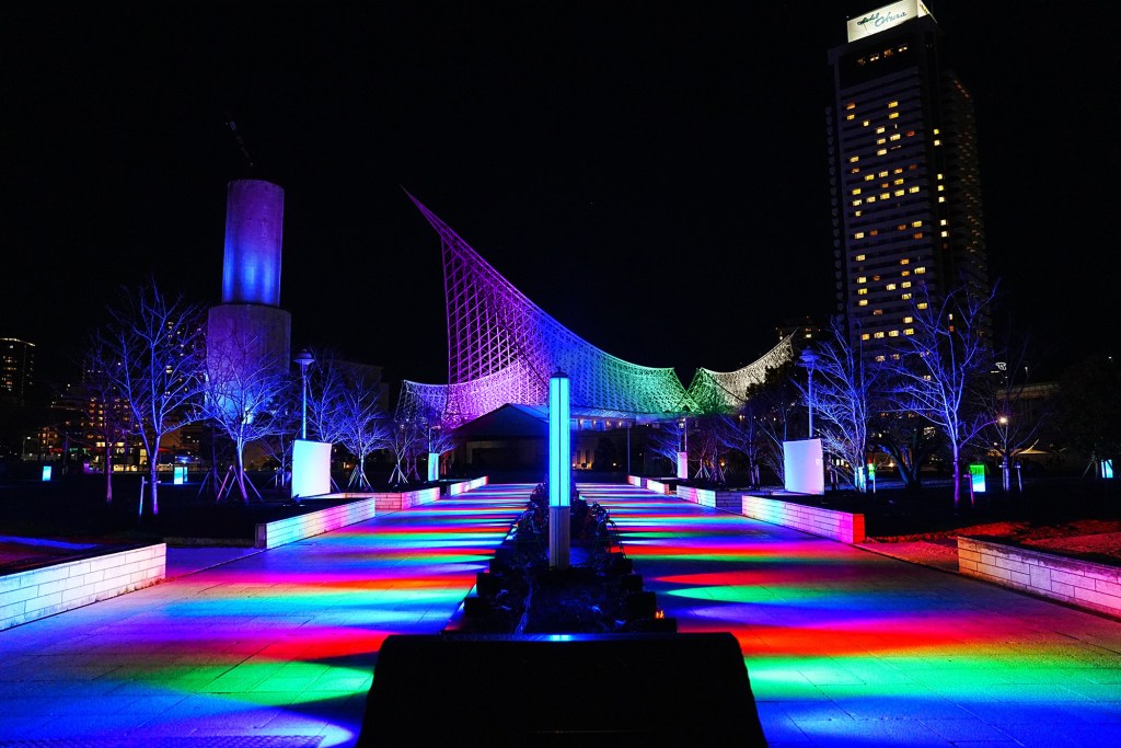 神戸・モザイクからのメリケンパークとクリスマスイルミネーションの写真素材FYI01792884ストックフォトの QleanMarket キュリンマーケット