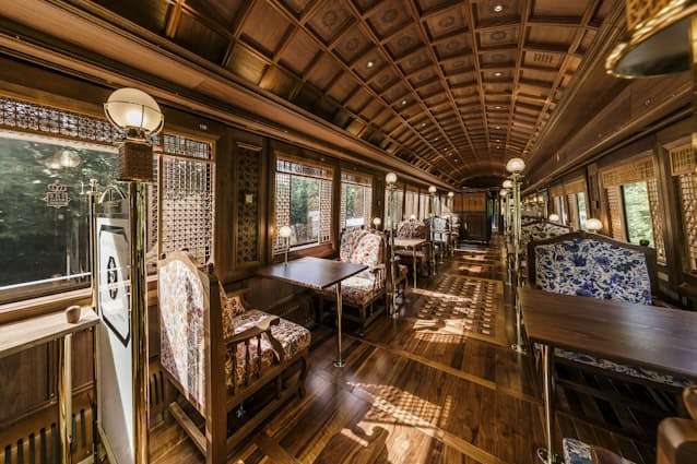 舞妓がもてなす至福のひととき観光列車「ながら」の極上旅長良川STORY