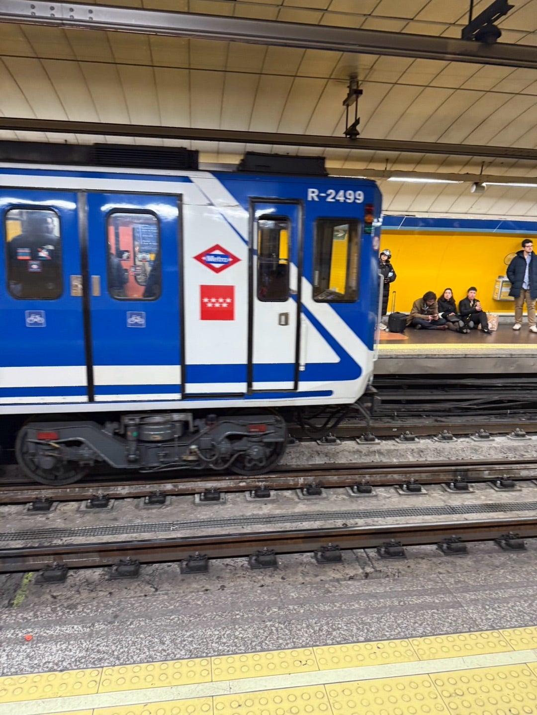 マドリード：アトーチャ駅の荷物預かり所Klook