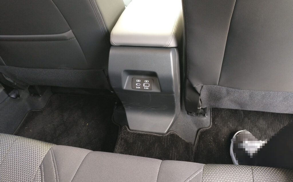 クロストレックの内装はどのような感じ？インテリアや収納をチェック 2023年～現行モデル│ 内装・使い勝手なら オートナビガイド