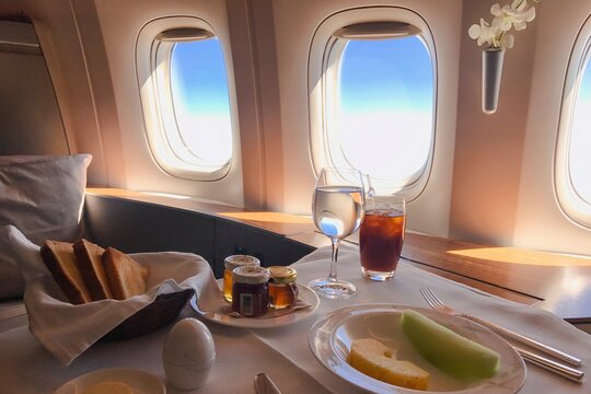 ファーストクラスで行く世界一周の旅。魅力や世界一周航空券のメリット・デメリットとは？Cruise Guide